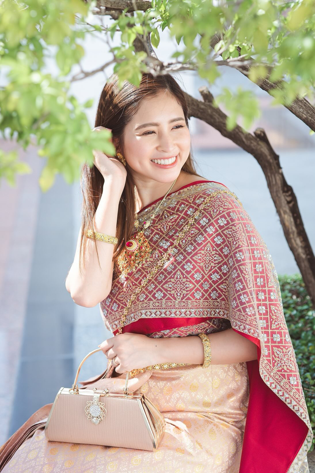 タイ民族衣装のERI